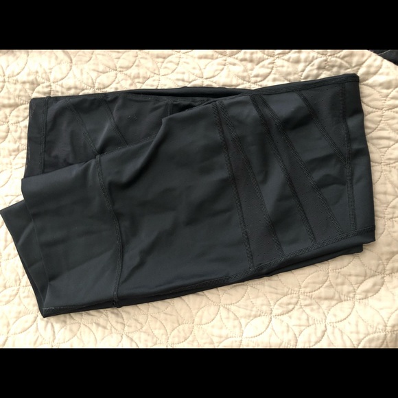 Lululemon Shine dot Tech Mesh - Picture 4 of 7